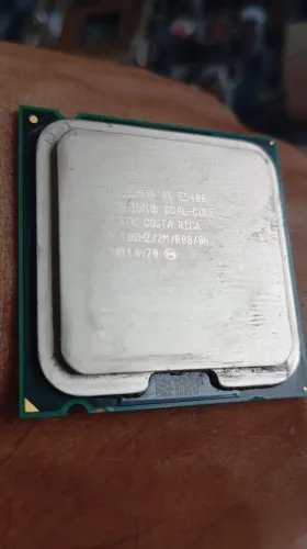 Processador Intel E5400 e Q8300