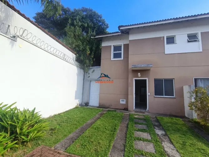 Casa em Condomínio para Locação em Cotia-SP: 2 Quartos, 2 Salas, 2 Vagas de Garagem, 67 m²