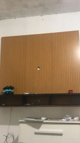 Vende-se,painel de TV