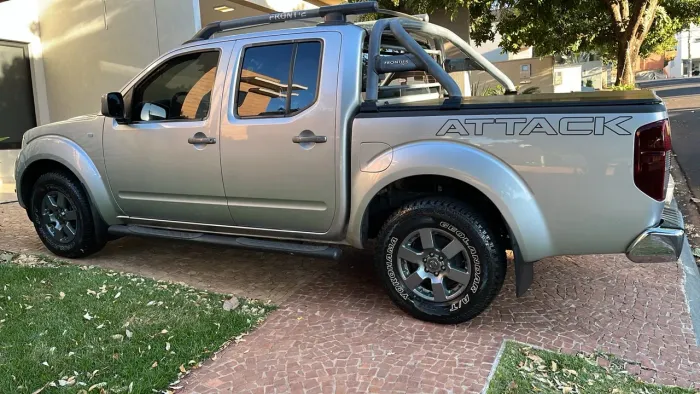 Nissan Frontier SV At.cd 4X4 2.5 TB Diesel Mec. 2014