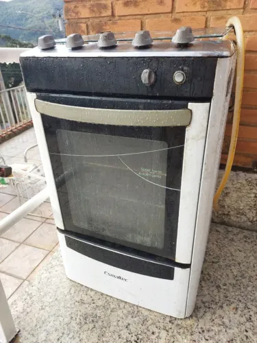 Fogão em ótimo estado