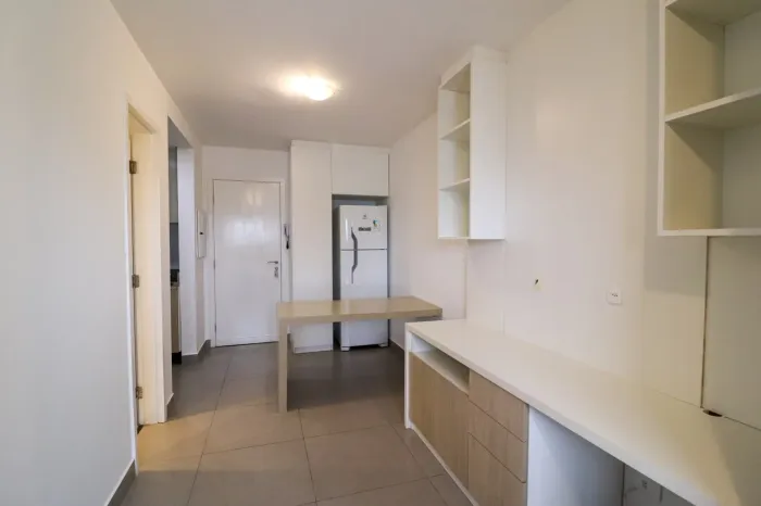 Studio para Locação em Curitiba, CENTRO, 1 dormitório, 1 banheiro