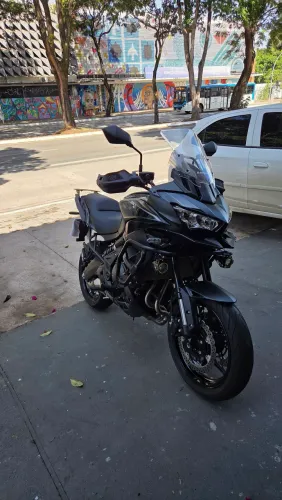 Versys 650 24/24 ABS única dona só Brasília na garantia de fabrica igual a zero