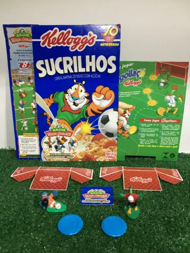 2 Miniaturas Completas Galo Tucano Promoção Seleção Kegollaço Kellogg's + 1 Embalagem 1998