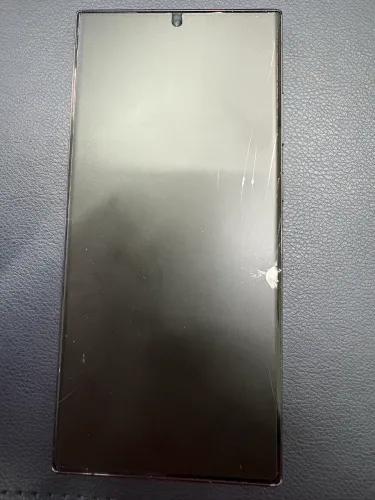 Samsung S23 Ultra (Tela Trincada)