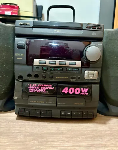 Som Aiwa NSX-V300 3-CD Changer com Caixas