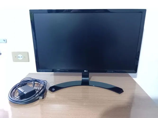 Monitor LG LED 60Hz 21"