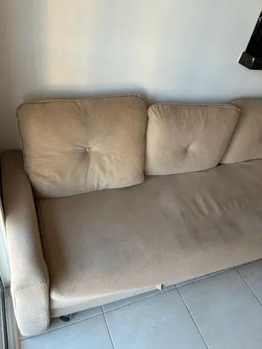Sofá cama três lugares 