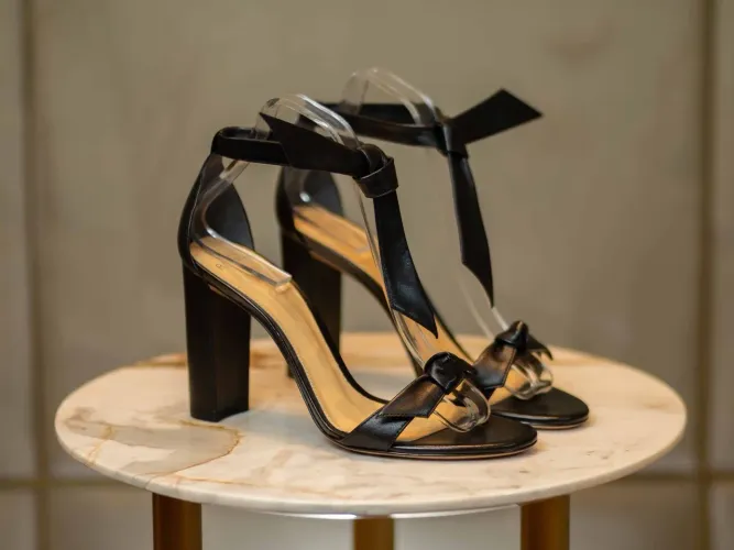 Clarita Alexandre Birman preta