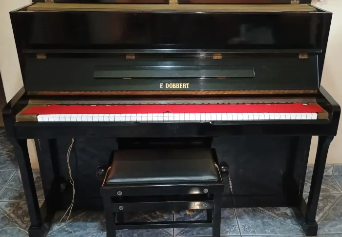 Piano Fritz Dobbert