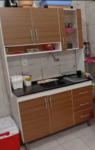 Cozinha completa com pia