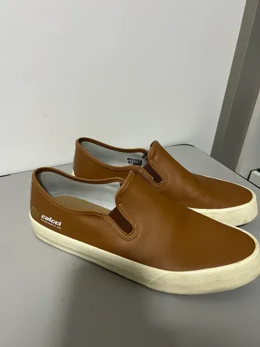 Colcci Slip On ? caramelo ? nº 42