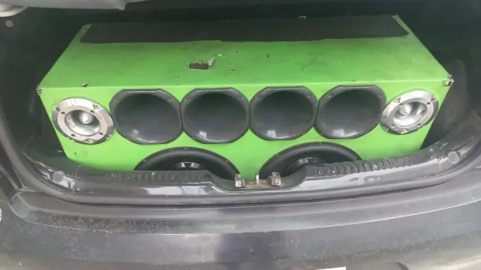 Som automotivo