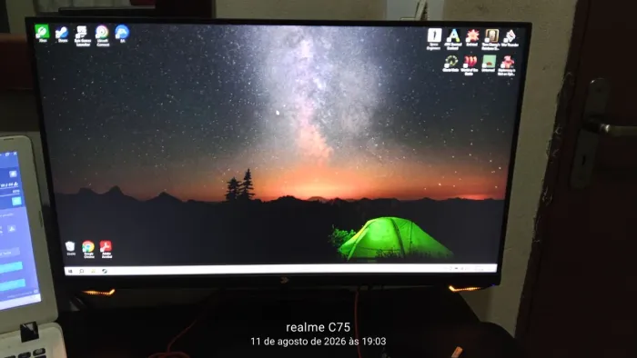 Monitor gamer KBM