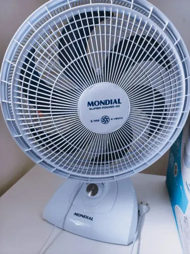 Ventilador Mondial Seminovo