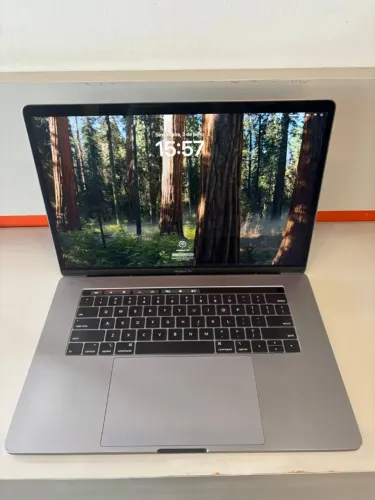 MacBook Pro 15