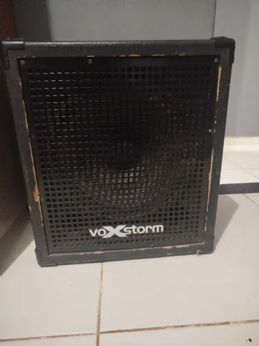 Amplificador de contra baixo voxstorm