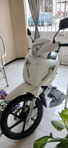 Moto bem conservada, para vender rápido 