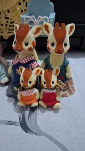 família de girafas sylvanian families 