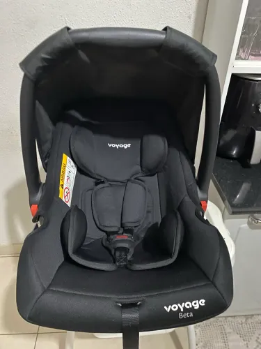 Vende-se bebê conforto