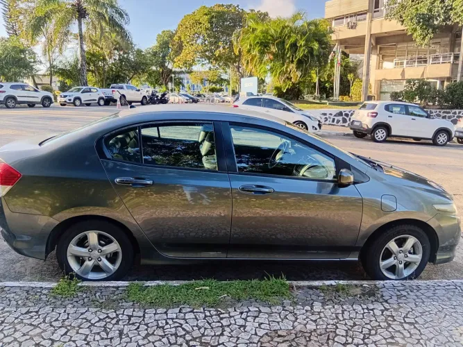 Honda City Sedan DX 1.5 Flex 16V Mec. 2011