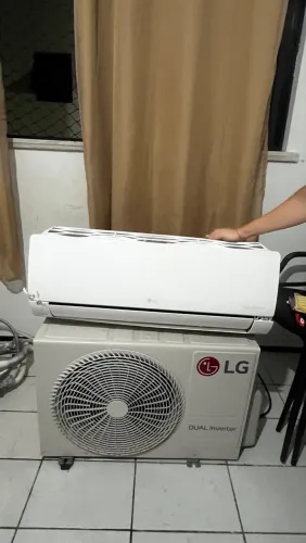 AR CONDICIONADO LG