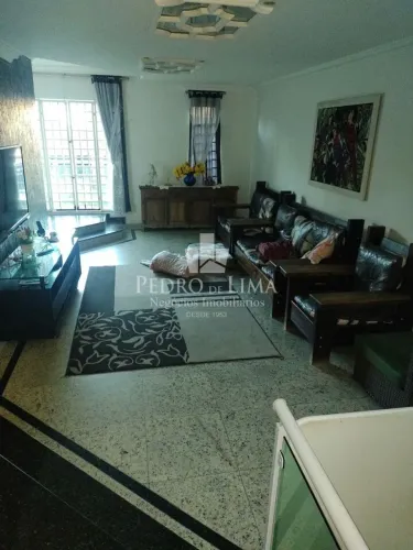 Casa com 5 quartos suítes, 3 salas, 6 vagas - Jardim Têxtil Região de Vila Formosa