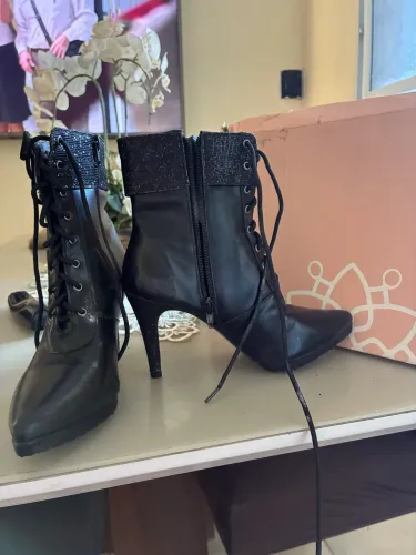Bota cano curto 