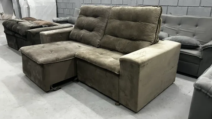 Sofá Retrátil e Reclinável 2.10m NOVO ( Peça Única )