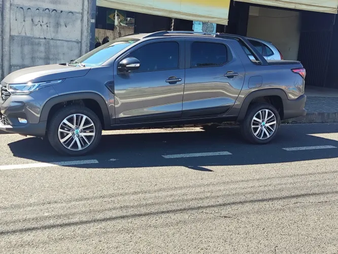 Fiat Strada Volcano 1.3 Flex 8V CD 2024