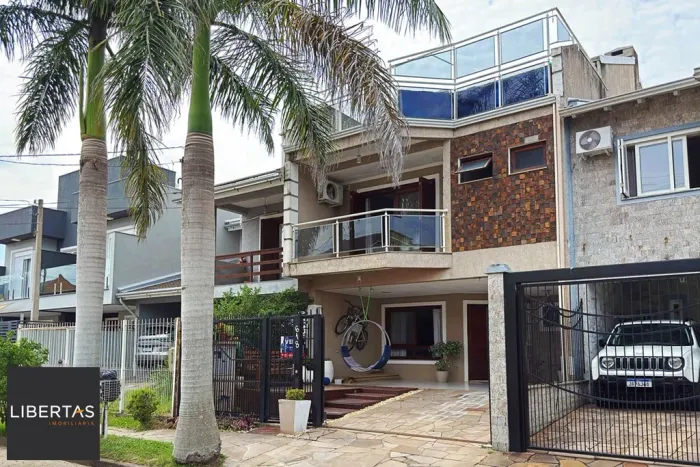 Casa de Condomínio em Hípica