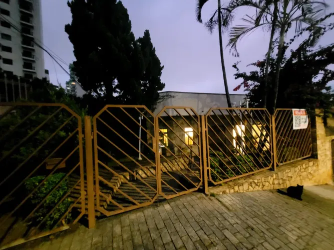 Ponto Comercial para Venda em São Paulo, Água Fria, 3 dormitórios, 2 banheiros