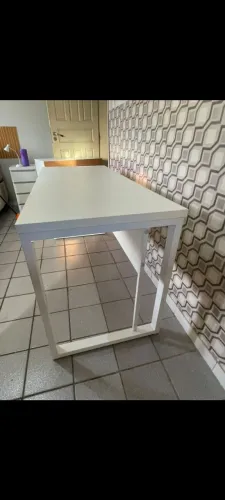 Mesa em perfeito pés de ferro em perfeito estado 1,69 X 0,60