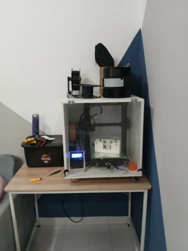 Impressora Ender 3 - Ótima para iniciantes (com upgrades)