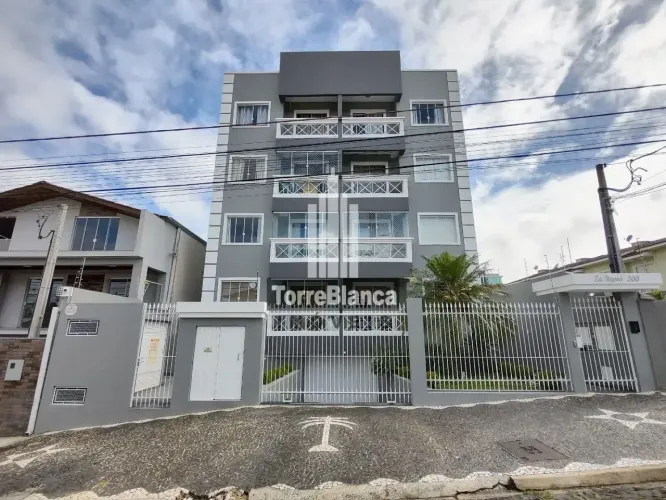 Locação - Apartamento com 2 quartos, 1 vaga, Sacada com churrasqueira, 80 m², Próximo ao C