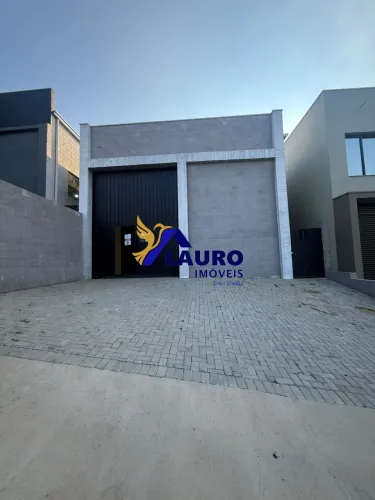 Barracão Industrial para Locação em Vinhedo-SP, Bairro Buracão - 188m² de Área!