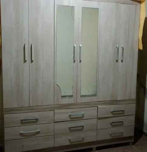 Guarda roupa casal