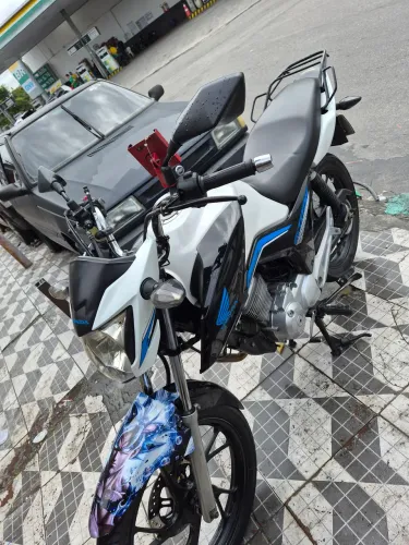Vendo ou troco por carro 