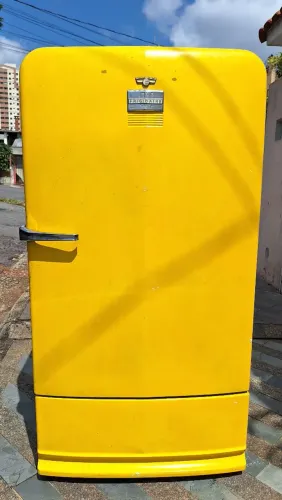 Geladeira antiga
