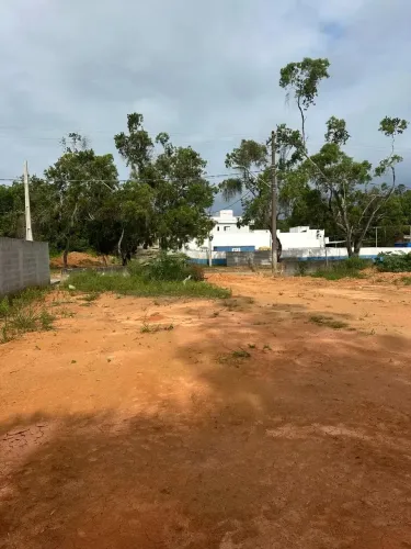 Imóvel para venda tem 360 metros quadrados em Nova Guarapari - Guarapari - ES