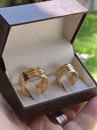 Alianças Trabalhadas Ouro 18 Kilates Peso 25.00 Gramas Maciça Par Casal Casamento Bodas 10