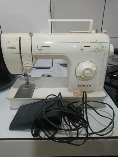 Máquina de costura