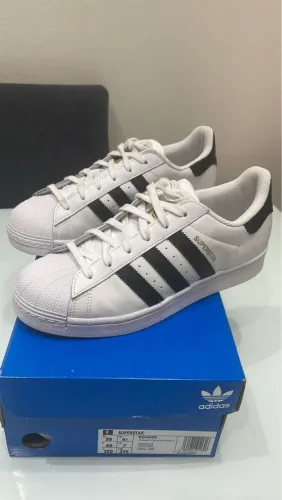 ADIDAS SUPERSTAR USADO 42/43 200$ PASSO CARTÃO