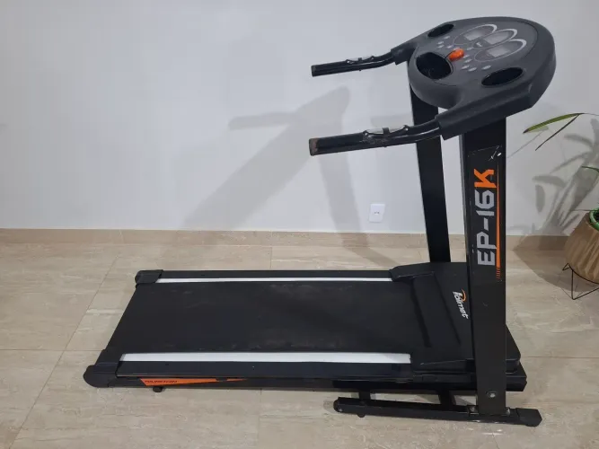 Esteira Elétrica Polimet EP-16K 3HP | 16 km/h | Dobrável | Excelente Estado