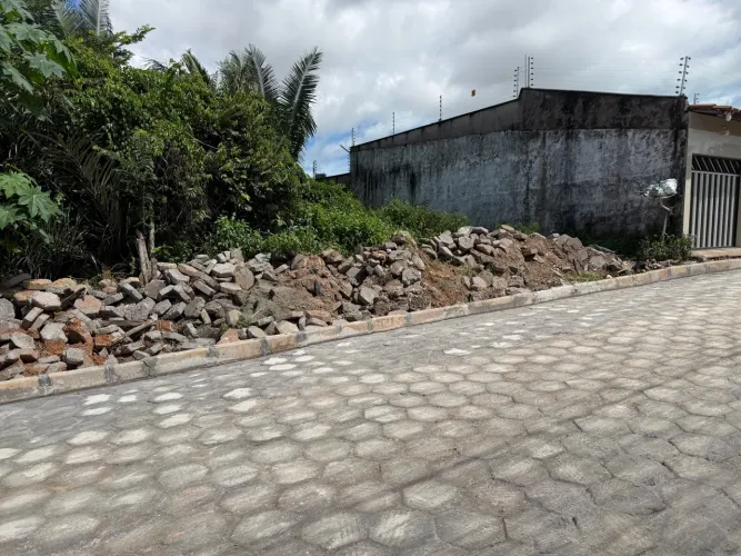 Terreno GRANDE para casas ou galpão