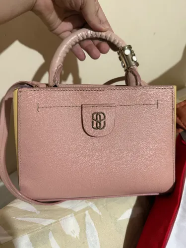 Bolsa Schutz em couro original