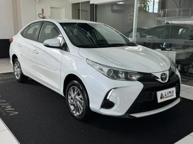 Toyota Yaris XS Sedan 1.5 Flex 16V 4P Aut. 2023