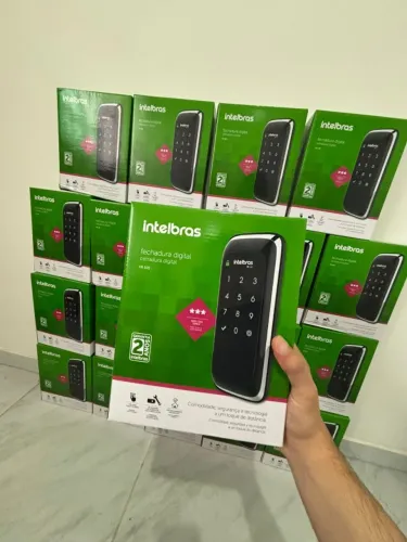 Fechadura Digital de Sobrepor Touch Screen FR 101 Preto Intelbras Lacrado