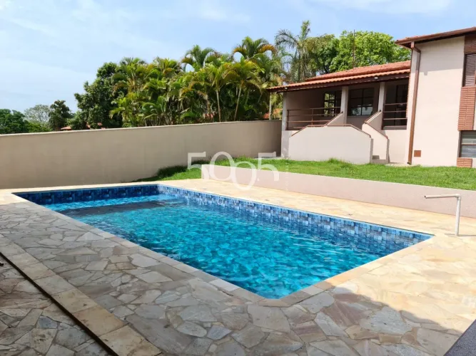 Chácara reformada à venda no Condomínio Santa Inês em Itu/SP, 3 dormitórios, piscina e edí