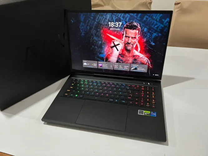 Notebook Gamer Avell Storm 490 i9 14th, RTX 4090 16GB, 64GB RAM e 4TB SSD M.2! Tela 17"